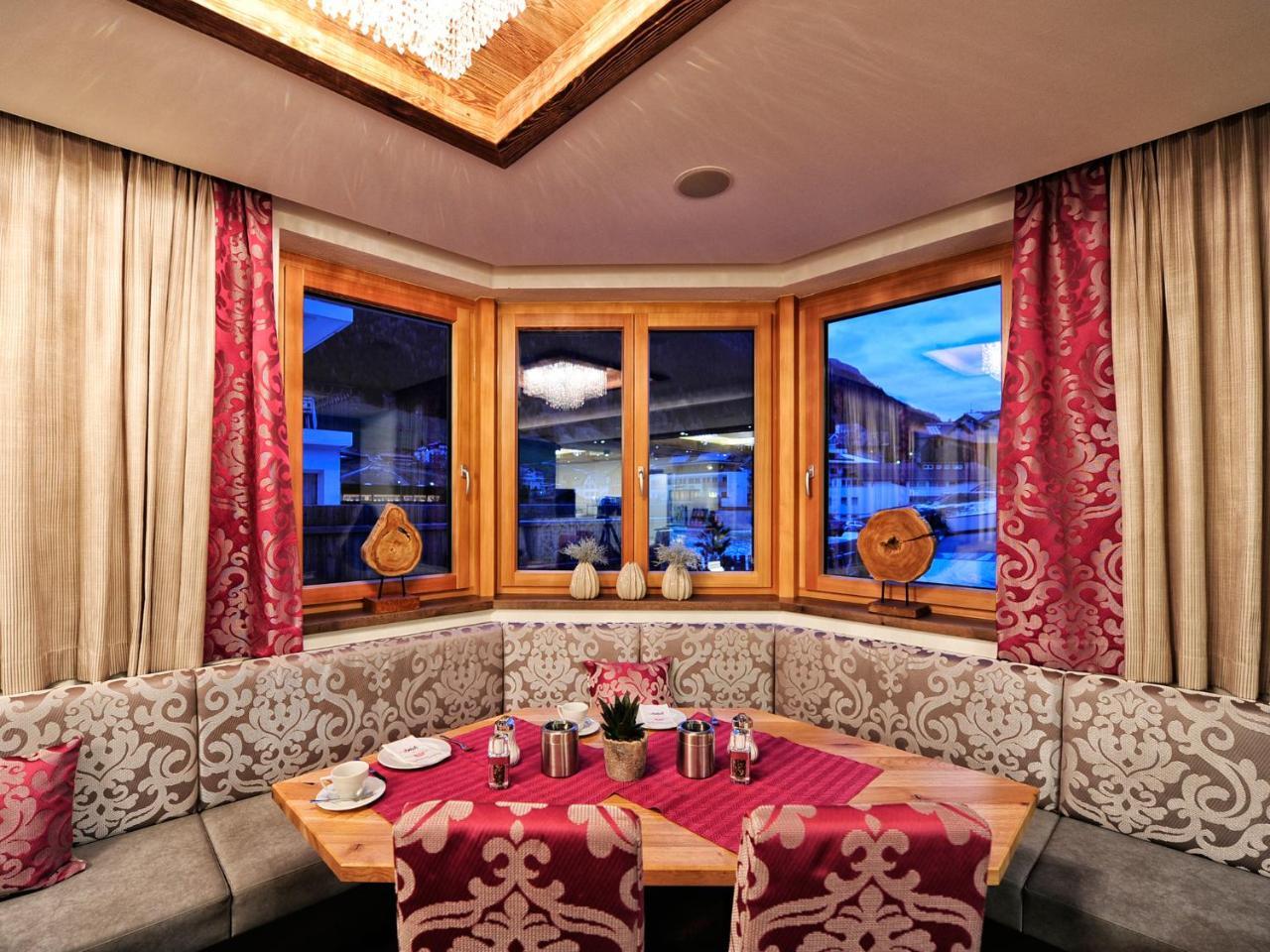 Hotel Ferienglueck Ischgl Esterno foto