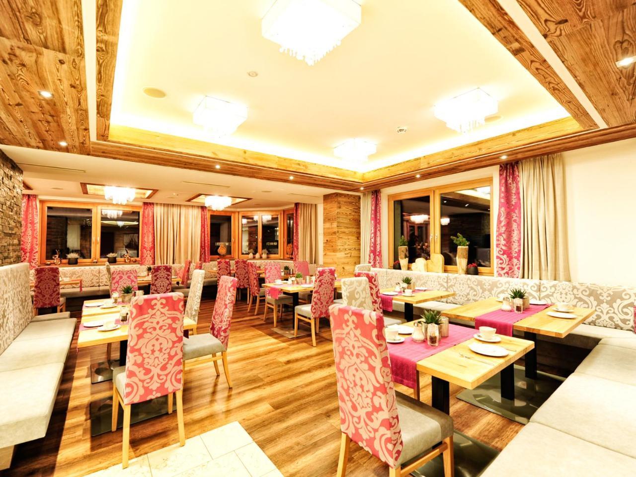Hotel Ferienglueck Ischgl Esterno foto