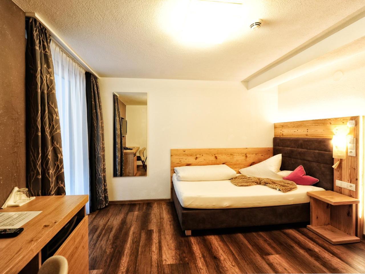 Hotel Ferienglueck Ischgl Esterno foto